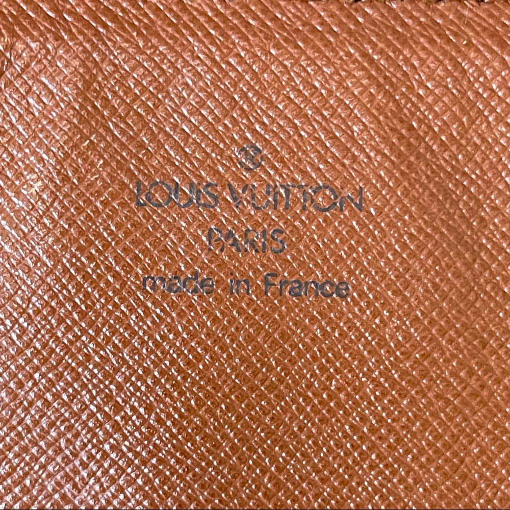 VINTAGE Authentic Louis Vuitton crossbody bag
With Certificate of Authenticity - Picture 10 of 15